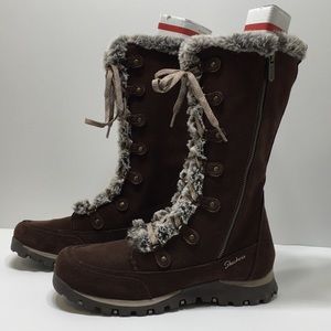 Skechers USA winter boots size 8.5US